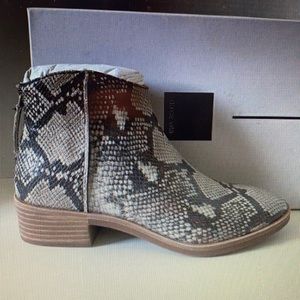 Dolce Vita Tavin snake print Stella bootie